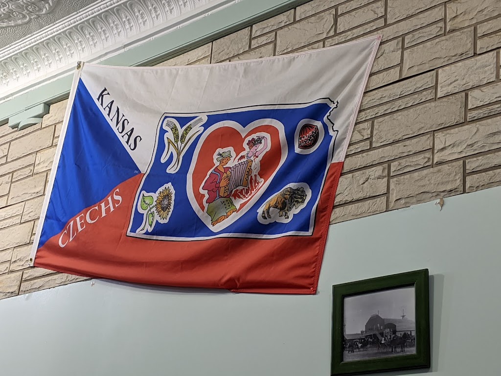 Grandmas Soda Shop & Diner | restaurant | 2524 Avenue E, Wilson, KS 67490, USA | 7856582200 OR +1 785-658-2200