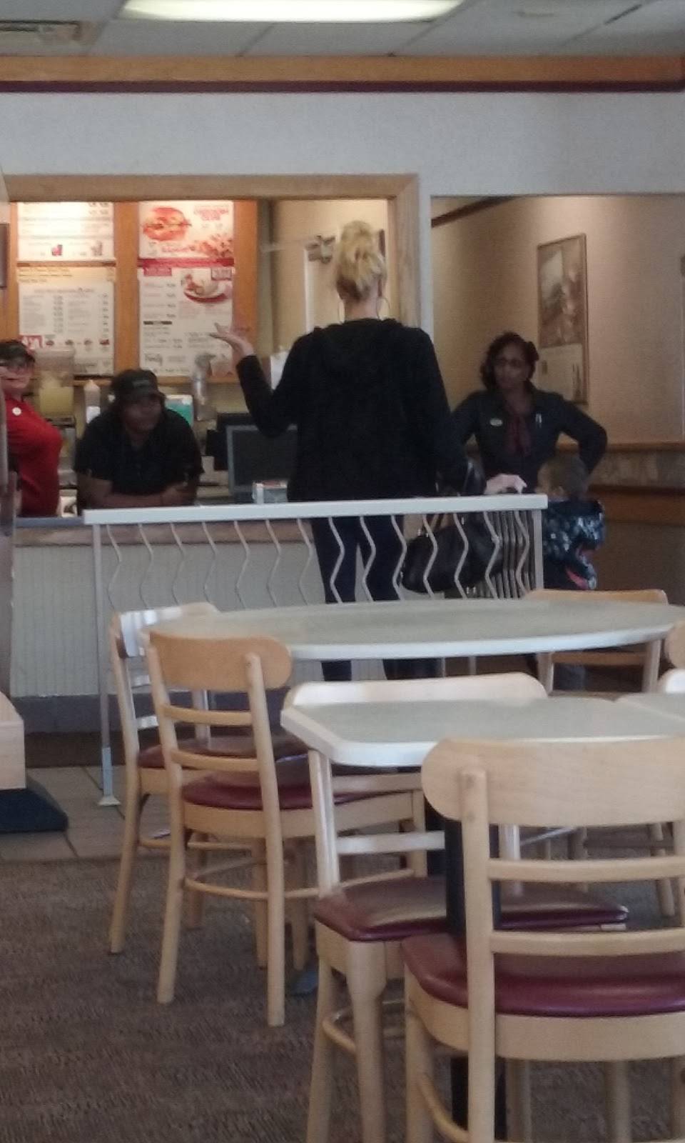 Wendys | restaurant | 1266 Canton Rd, Akron, OH 44312, USA | 3307842630 OR +1 330-784-2630