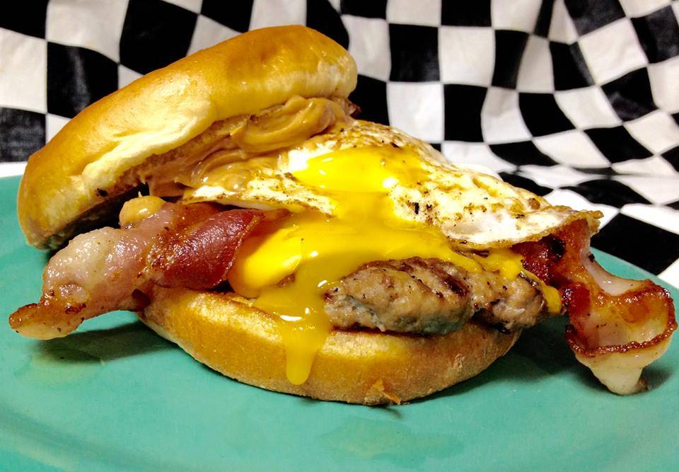 Checkers tavern & eatery | restaurant | 3120 6th St SW #4010, Cedar Rapids, IA 52404, USA | 3193649927 OR +1 319-364-9927