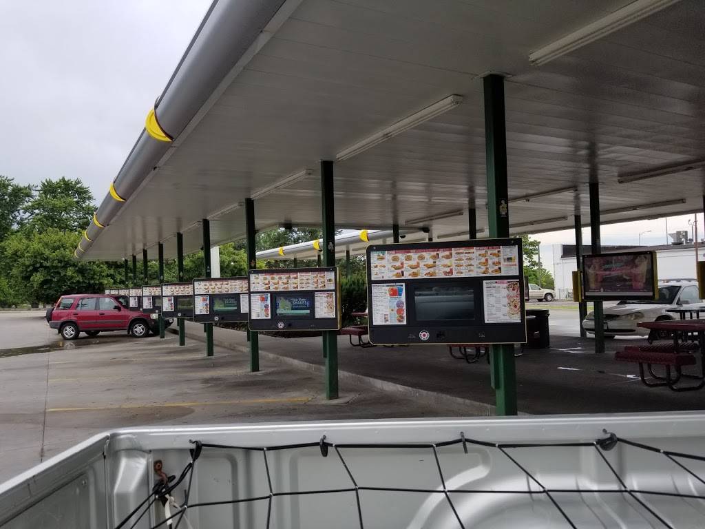 Sonic Drive-In | restaurant | 4302 L St, Omaha, NE 68107, USA | 4028988585 OR +1 402-898-8585