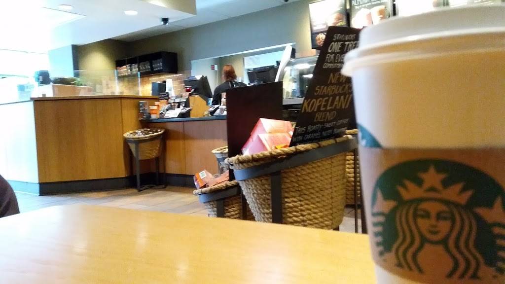 Starbucks | cafe | 3520 Lake Ave, Wilmette, IL 60091, USA | 8472516519 OR +1 847-251-6519