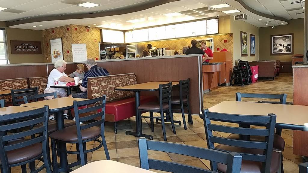 Chick-fil-A | restaurant | 8598 Beechmont Ave, Cincinnati, OH 45255, USA | 5134742445 OR +1 513-474-2445