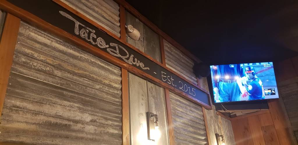 Taco Dive Beachside | restaurant | 2025 Seaway Dr, Fort Pierce, FL 34949, USA | 7724488477 OR +1 772-448-8477