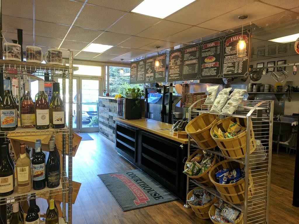 Courthouse Market & Grill | restaurant | 2962 River Rd W, Goochland, VA 23063, USA | 8045569030 OR +1 804-556-9030