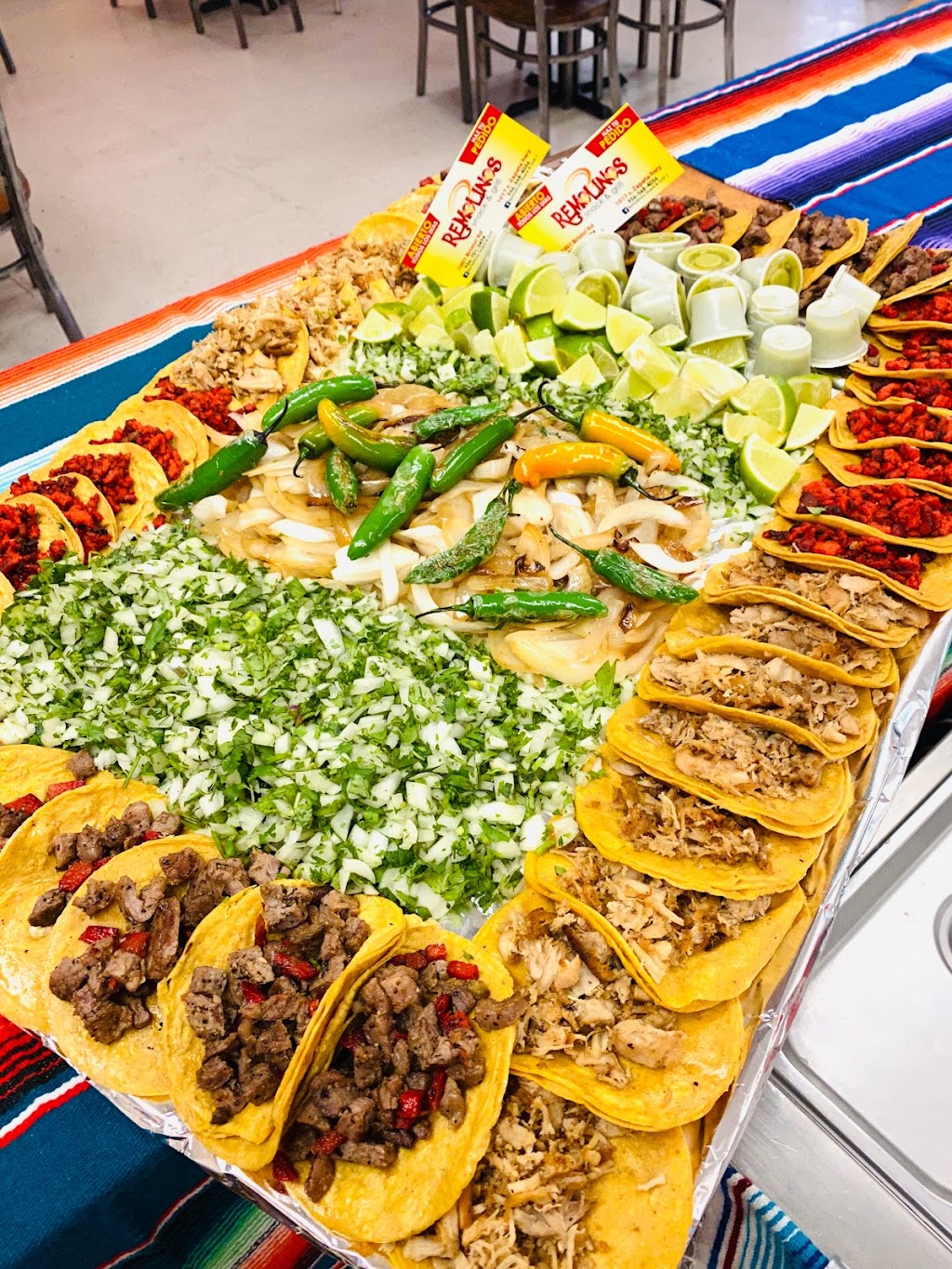 Remolinos Snack & Grill | restaurant | 1001 Bristol Rd, Laredo, TX 78045, USA | 9567013494 OR +1 956-701-3494