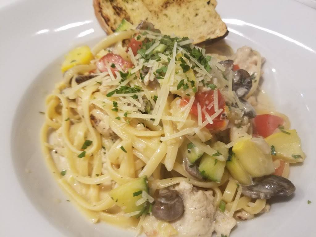 Lugos | restaurant | 107 S Main St, Dickson, TN 37055, USA | 6154410085 OR +1 615-441-0085