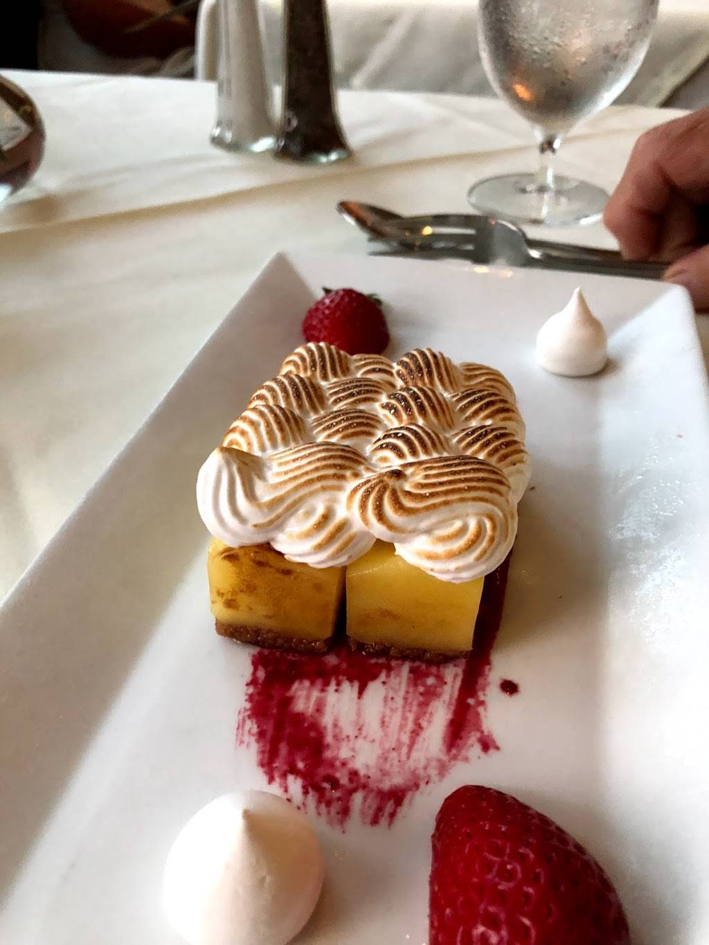 Carmines | restaurant | 88 102nd Ave NE, Bellevue, WA 98004, USA | 4257860160 OR +1 425-786-0160