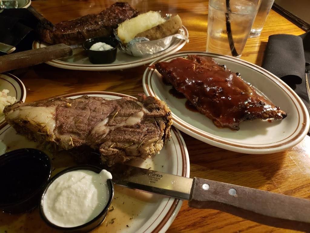 Hickory House | restaurant | 550 Officenter Pl, Gahanna, OH 43230, USA | 6144287427 OR +1 614-428-7427