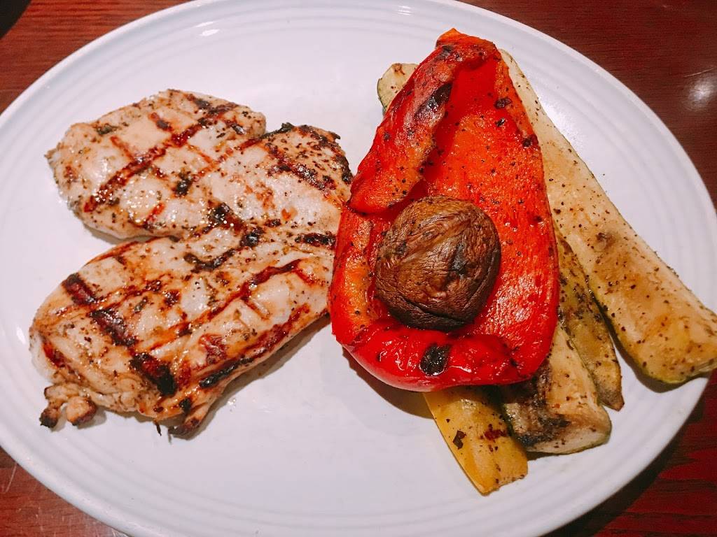 Carrabbas Italian Grill | restaurant | 6560 Strip Ave NW, Canton, OH 44720, USA | 3309662426 OR +1 330-966-2426