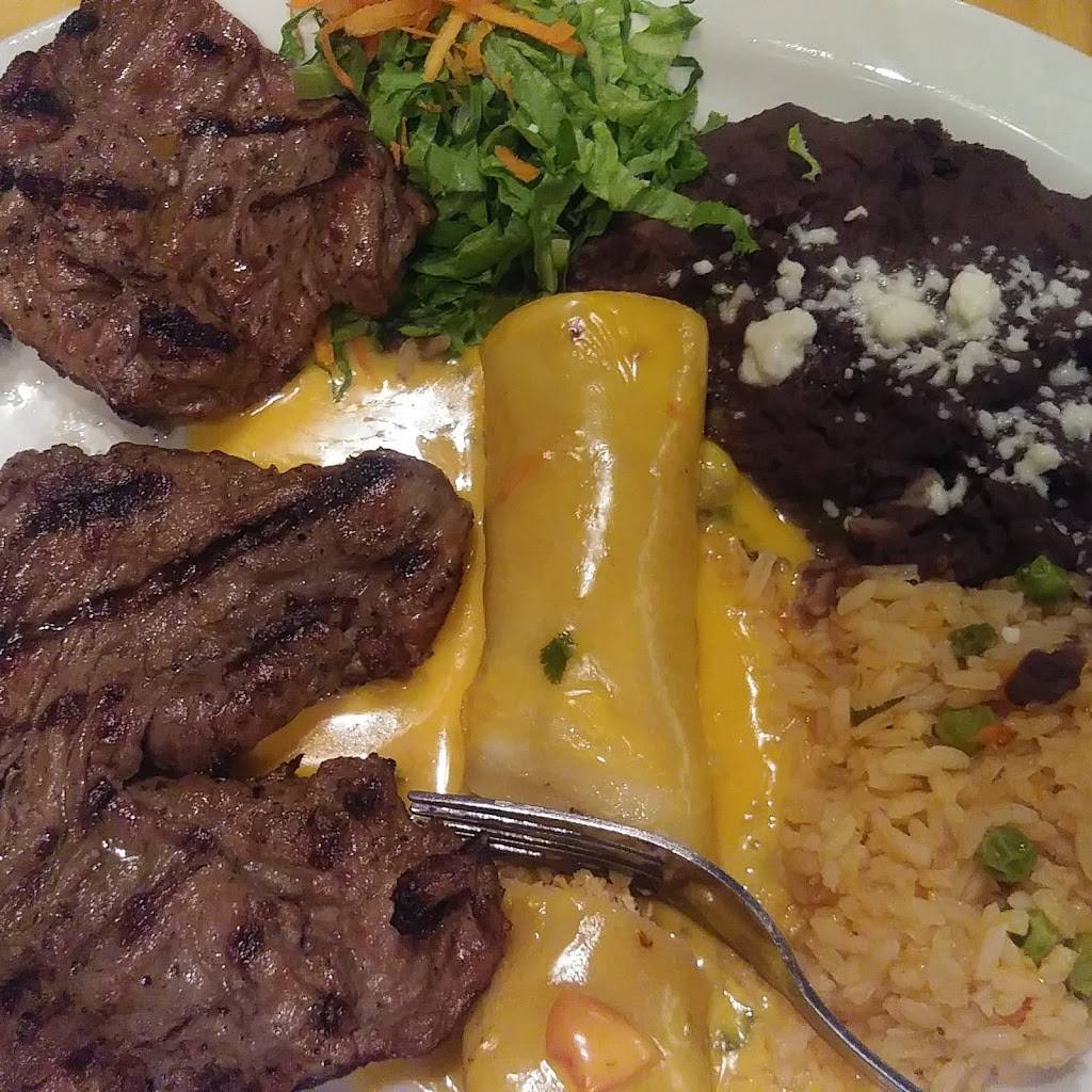 Emilios Mexican Kitchen | restaurant | 6243 Retail Rd #400, Dallas, TX 75231, USA | 9726852108 OR +1 972-685-2108