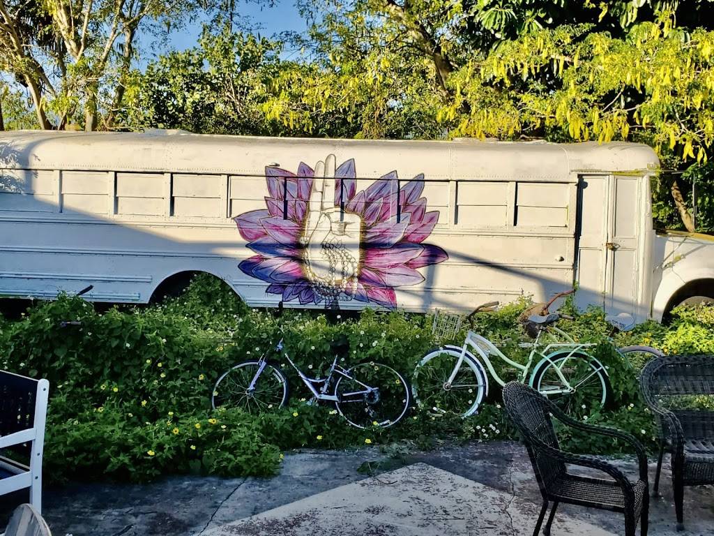 Floresta Delray Vegan Cafe | restaurant | 2219 Seacrest Blvd Unit 1, Delray Beach, FL 33444, USA | 5615016768 OR +1 561-501-6768