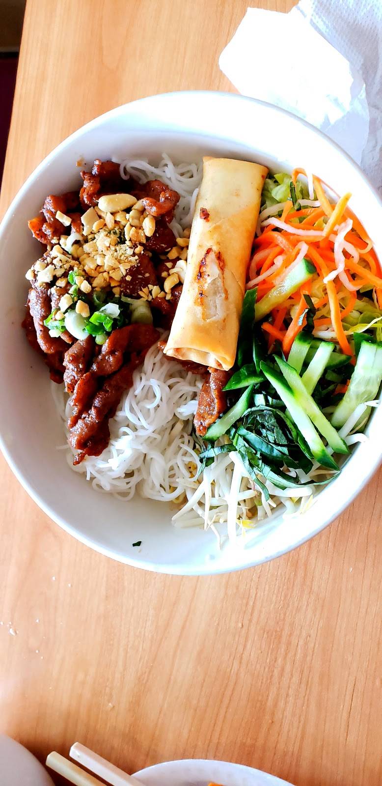 Nam Vang Restaurant | restaurant | 1380 Lyell Ave, Rochester, NY 14606, USA | 5853194137 OR +1 585-319-4137