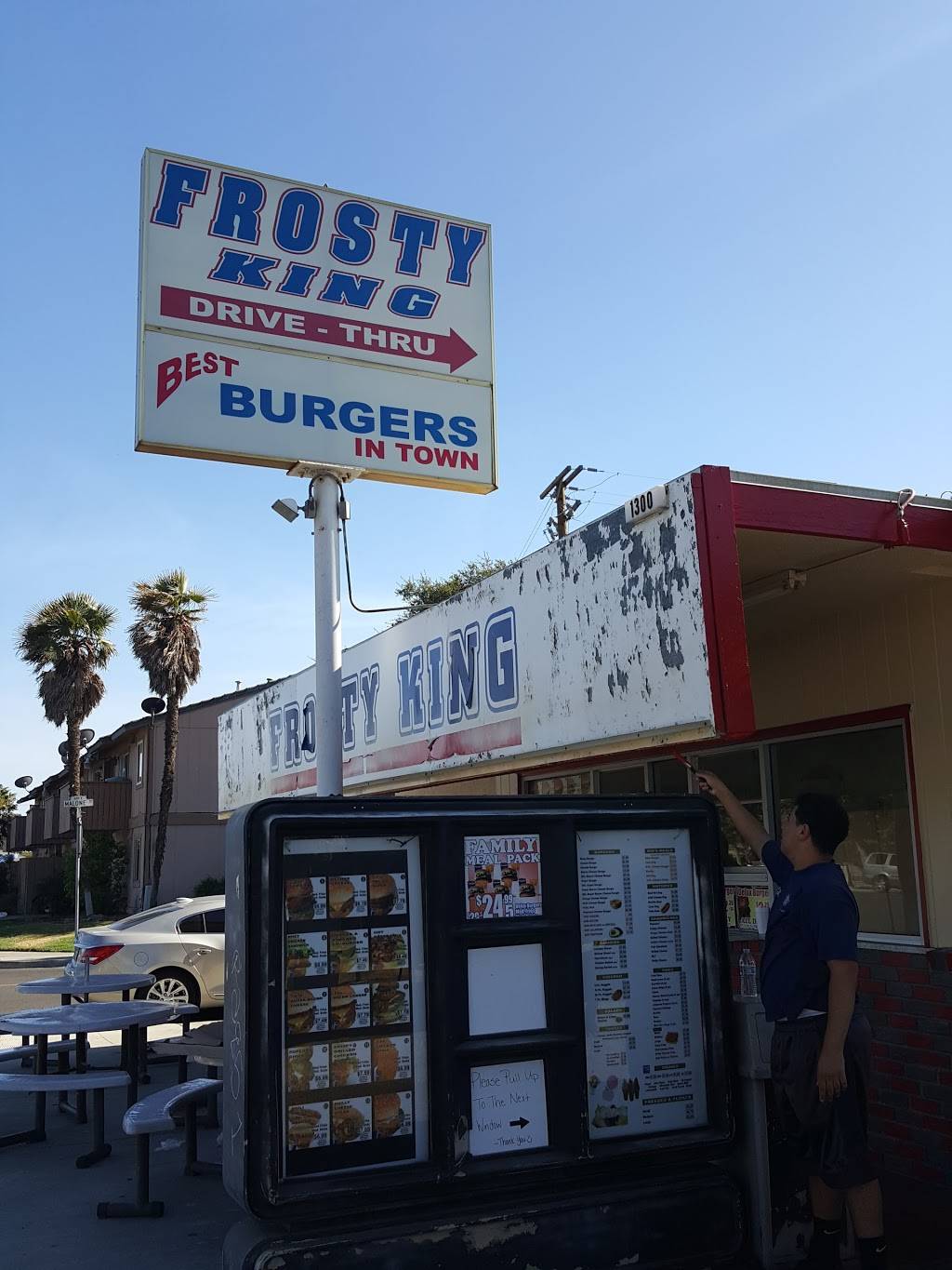 Frosty King | restaurant | 1300 N 10th Ave, Hanford, CA 93230, USA | 5595820814 OR +1 559-582-0814