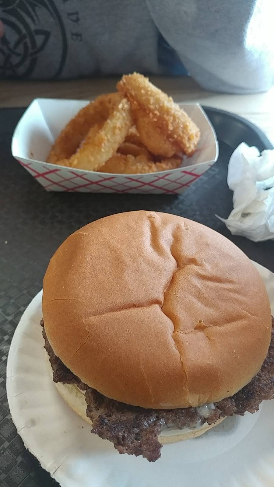 Schallers Ridge Road | restaurant | 559 East Ridge Road E, Rochester, NY 14621, USA | 5855442097 OR +1 585-544-2097