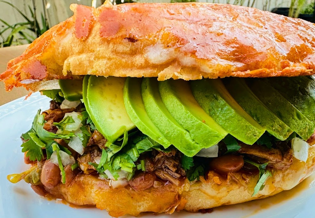 BIRRIERIA BECERRITO | restaurant | 11266 Venice Blvd., Culver City, CA 90230, USA | 4243338809 OR +1 424-333-8809