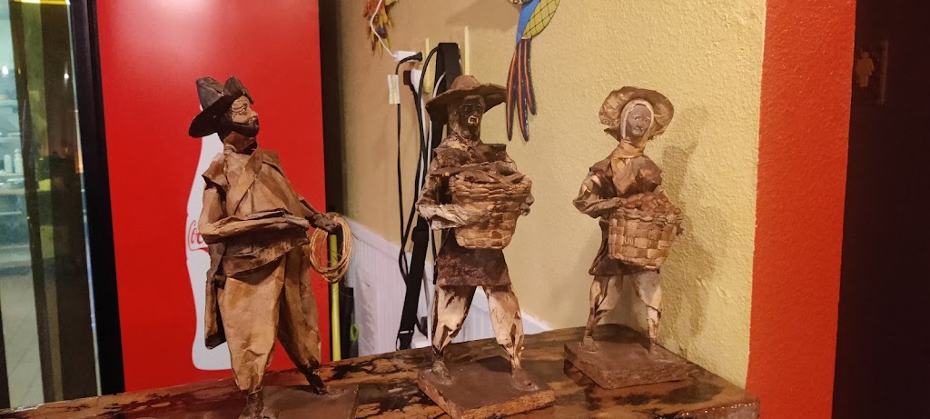 La Comida Grill | restaurant | 6530 Pony Express Trail, Pollock Pines, CA 95726, USA | 5304975915 OR +1 530-497-5915