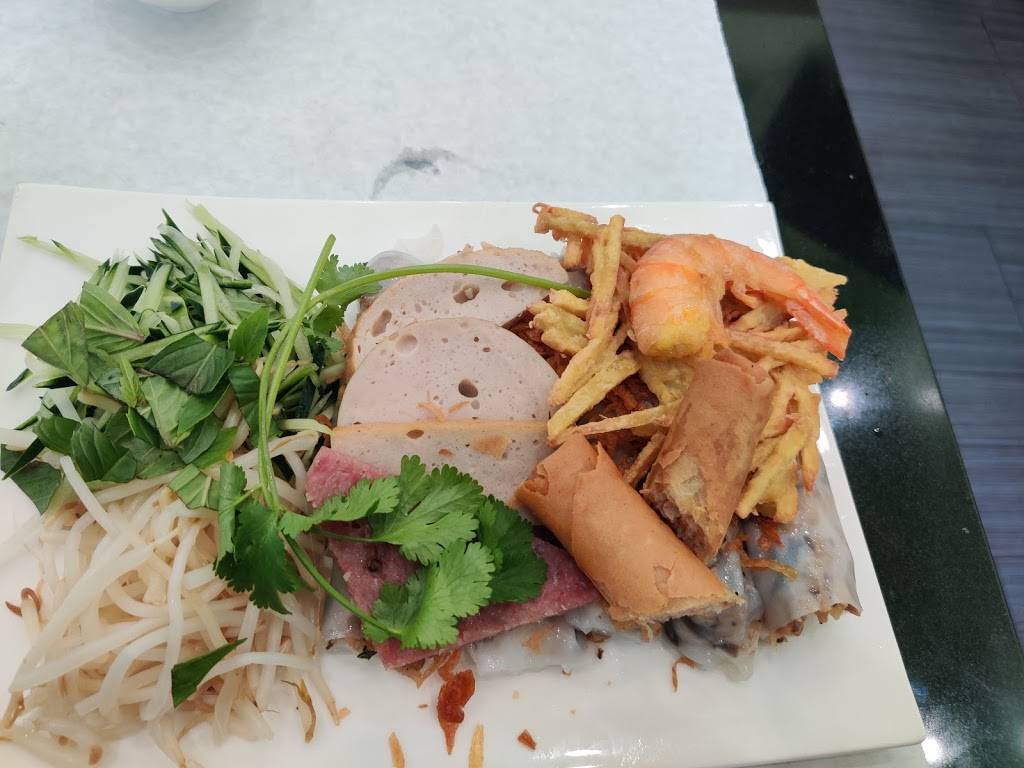 Bánh Cuôn Bun Moc Ông Ta | restaurant | 999 Story Rd Ste 9030, San Jose, CA 95122, USA | 4083595767 OR +1 408-359-5767