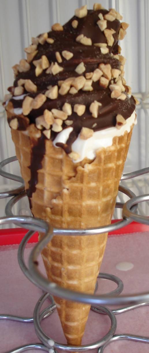 Little Twirl Dairy Bar | restaurant | 58 W Main St, Livonia, IN 47108, USA | 8127554000 OR +1 812-755-4000