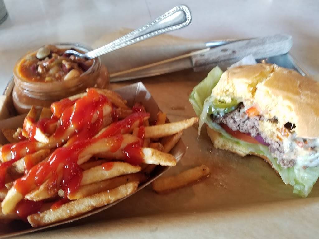 CRAFTY BURGR N Tap | restaurant | 17015 Kenton Dr, Cornelius, NC 28031, USA | 7049975388 OR +1 704-997-5388