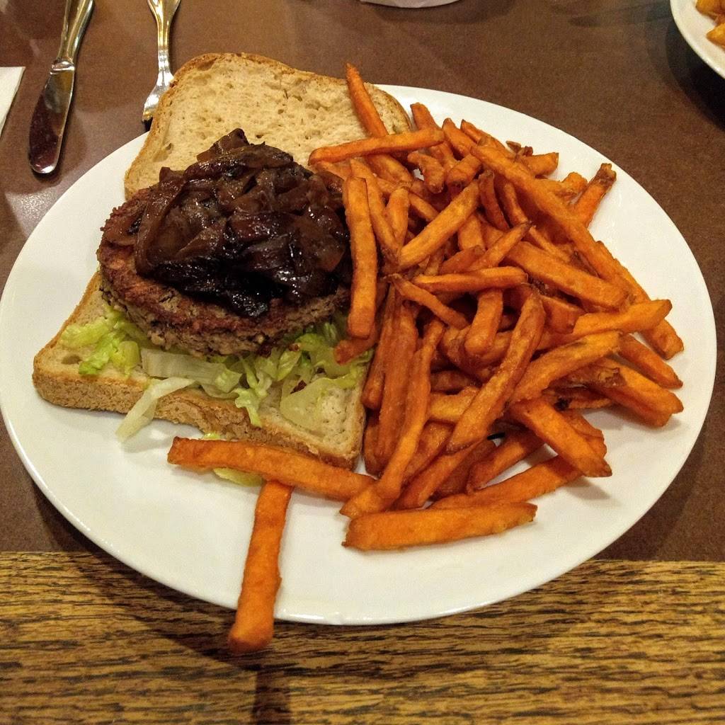 Brecon Grille | restaurant | 1324, 101 W Michigan Ave, Saline, MI 48176, USA | 7344294868 OR +1 734-429-4868