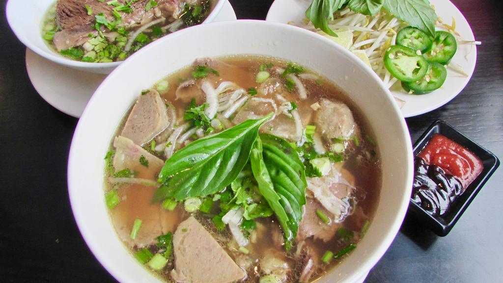 Best Taste of Pho Saigon | restaurant | 11712 Ulysses St NE, Blaine, MN 55434, USA | 7632086811 OR +1 763-208-6811