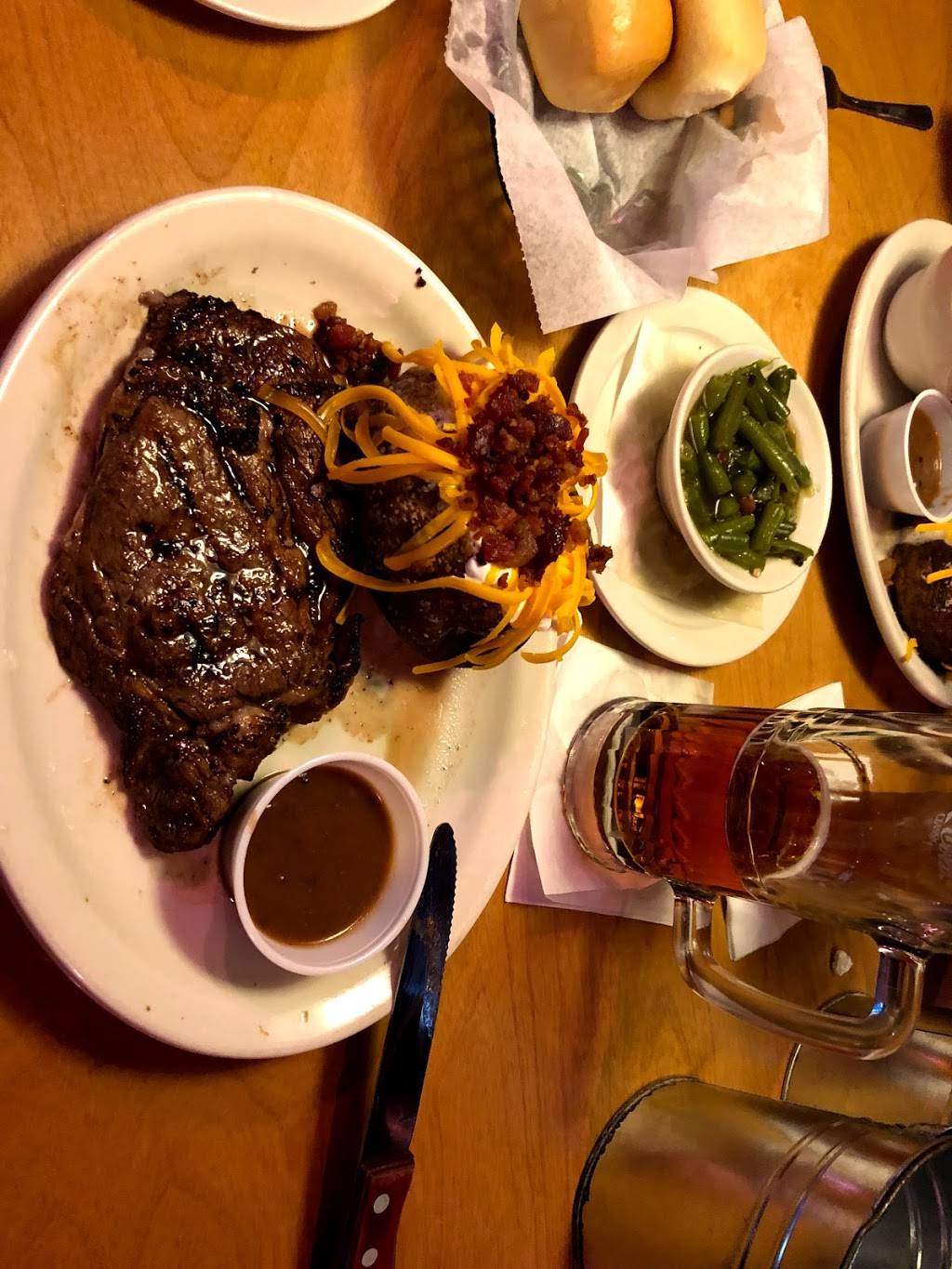 Texas Roadhouse | restaurant | 207 Commerce Dr, Elizabethtown, KY 42701, USA | 2707378801 OR +1 270-737-8801