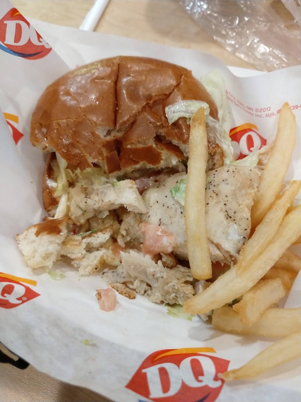 Dairy Queen Grill & Chill | restaurant | 3132 St Joe Center Rd, Fort Wayne, IN 46835, USA | 2603876206 OR +1 260-387-6206