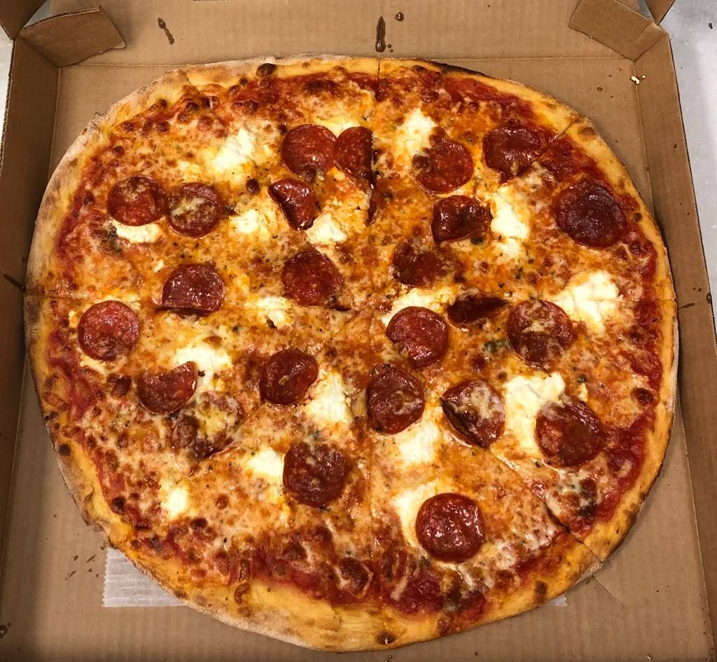 Conte’s Pizza | restaurant | 309 NE 2nd Ave, Delray Beach, FL 33444, USA | 5612922020 OR +1 561-292-2020