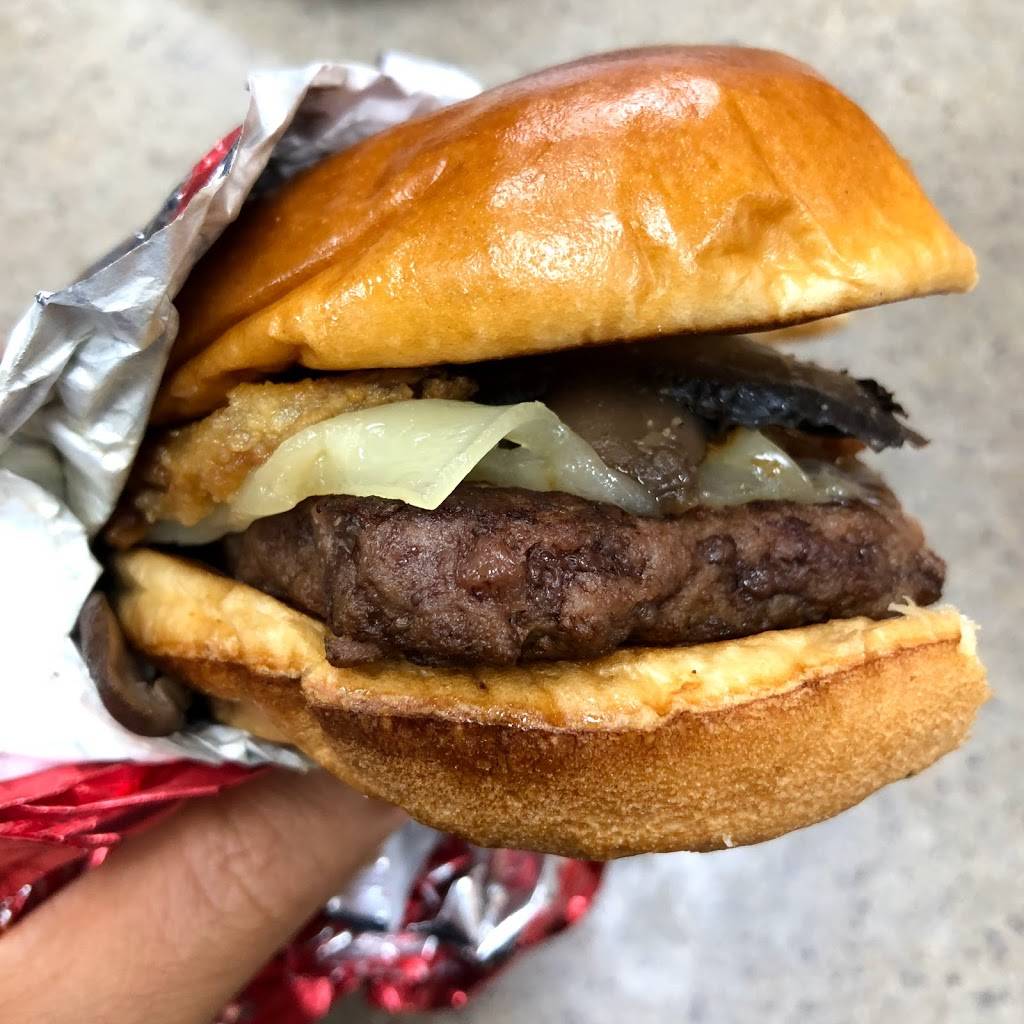 Wendys | restaurant | 1233 W Pearce Blvd, Wentzville, MO 63385, USA | 6363277041 OR +1 636-327-7041