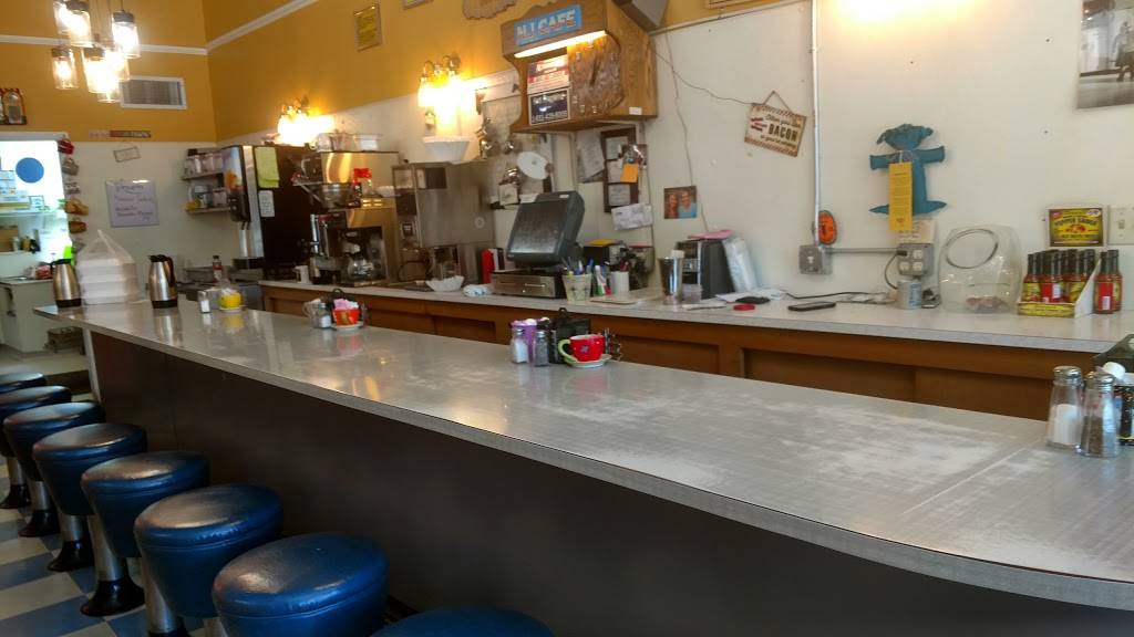 Not Justa Cafe | restaurant | 177 3rd St N, Bayport, MN 55003, USA | 6512758900 OR +1 651-275-8900