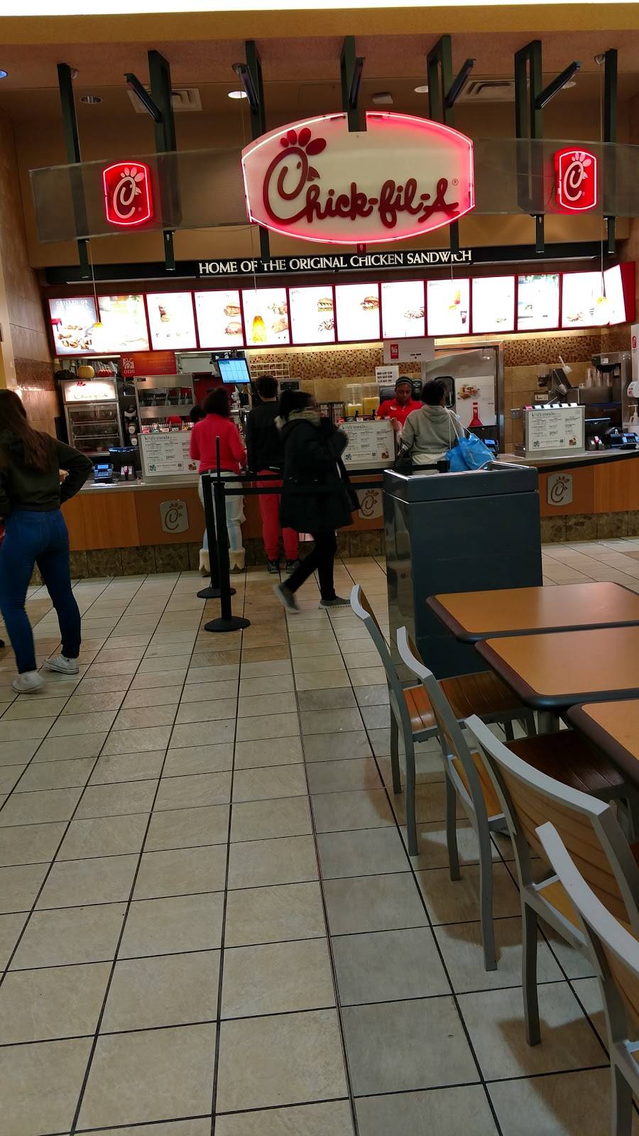 Chick-fil-A | restaurant | 4801 Outer Loop, Louisville, KY 40219, USA | 5029687904 OR +1 502-968-7904