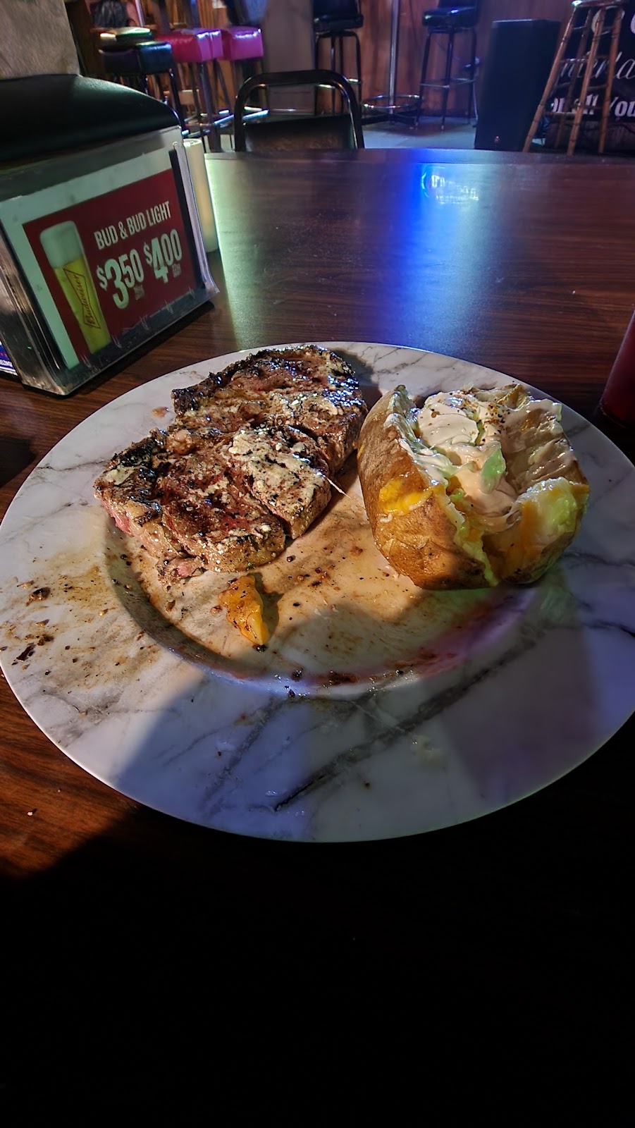 101 Bar & Grill | restaurant | 98141 W Benham Ln, Brookings, OR 97415, USA | 5414696037 OR +1 541-469-6037