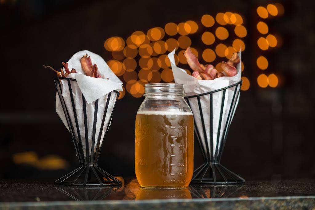 Bonfire Restaurant & Country Bar Manchester | restaurant | 950 Elm St, Manchester, NH 03101, USA | 6032175600 OR +1 603-217-5600