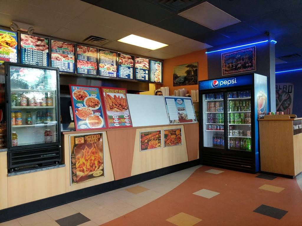 Crown Fried Chicken | restaurant | 443 Lincoln St, Worcester, MA 01605, USA | 5085950220 OR +1 508-595-0220