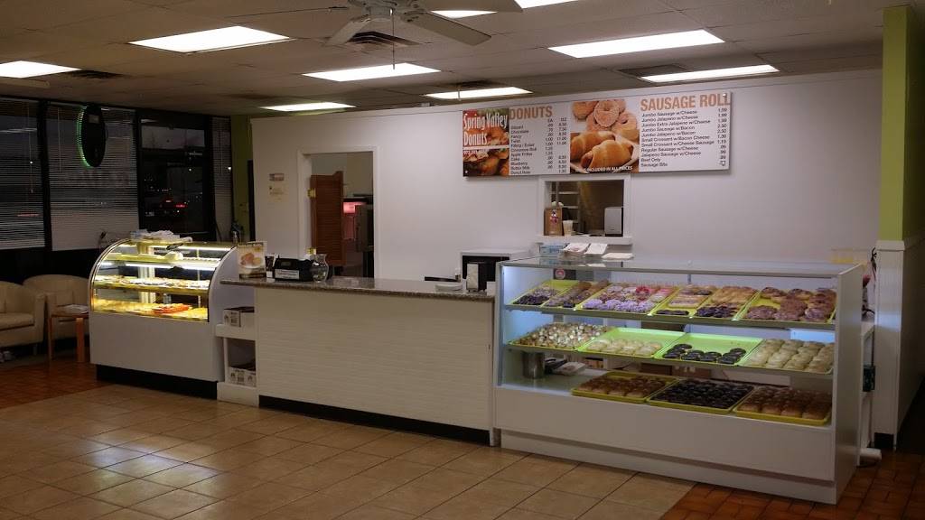 Spring Valley Donuts | restaurant | 4388 Spring Valley Rd, Dallas, TX 75244, USA | 9722330630 OR +1 972-233-0630