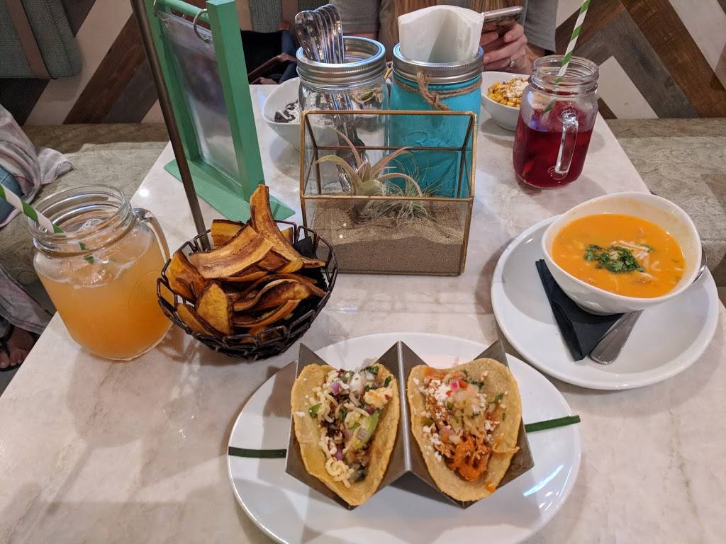 Tocaya Organica - The Point | restaurant | 850 S Sepulveda Blvd a112, El Segundo, CA 90245, USA | 4243520876 OR +1 424-352-0876