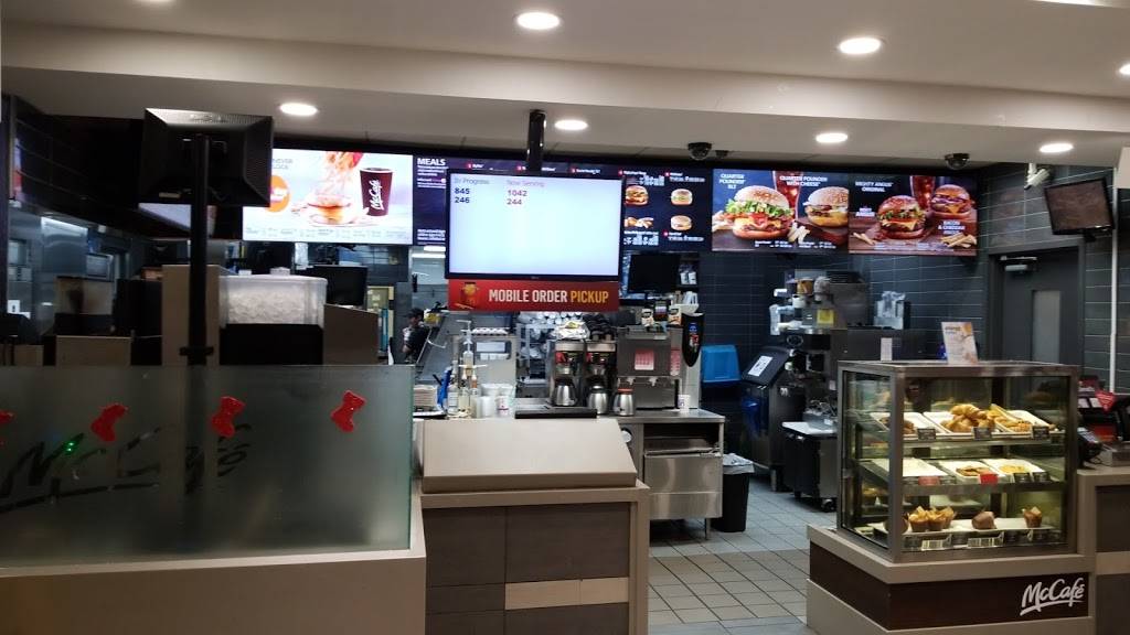 McDonalds | cafe | 1256 Eglinton Ave W, Mississauga, ON L5M 2B5, Canada | 9058190550 OR +1 905-819-0550
