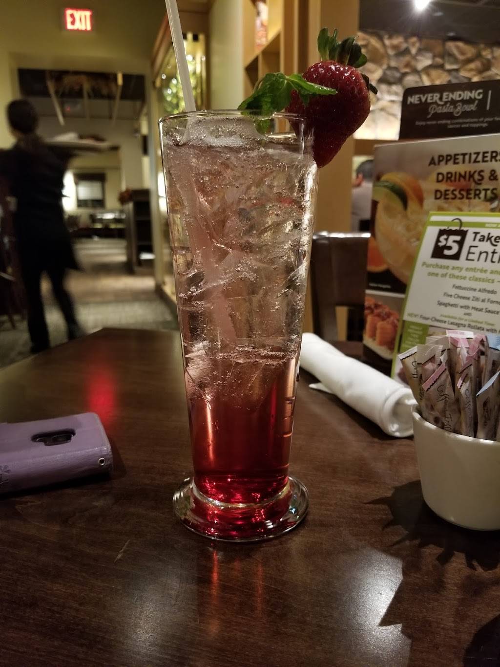 Olive Garden Italian Restaurant | meal takeaway | 1301 W Renaissance Pkwy, Rialto, CA 92376, USA | 9093502015 OR +1 909-350-2015