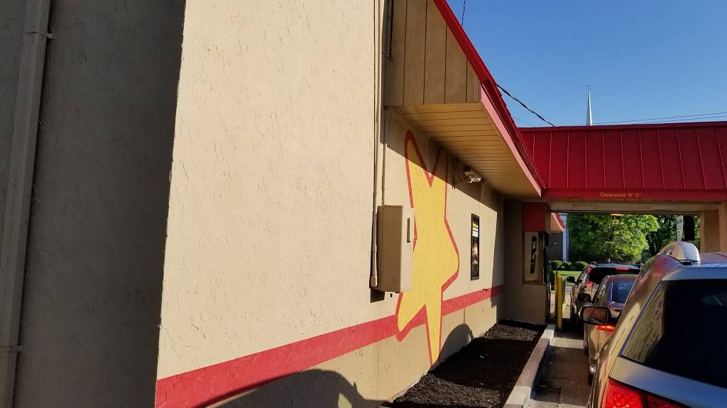 Hardees | restaurant | 310 Madison St, Shelbyville, TN 37160, USA | 9316848339 OR +1 931-684-8339