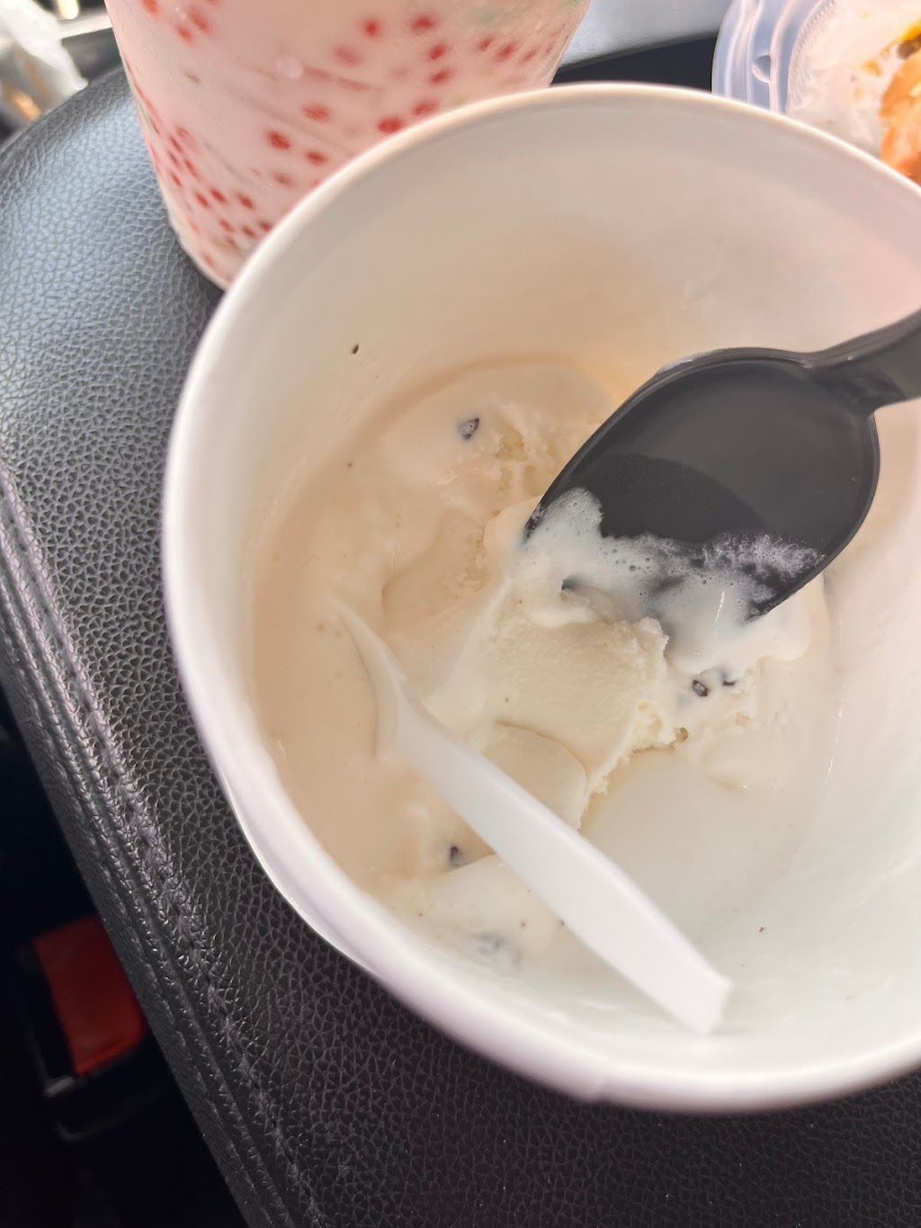 BOGA Ice Cream & Burger | meal takeaway | 1440 Minnehaha Ave E, St Paul, MN 55106, USA | 6512003785 OR +1 651-200-3785