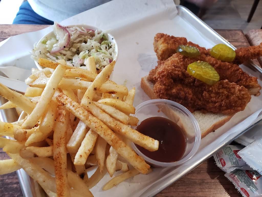 Wooboi Hot Chicken | restaurant | 139 Spring St #1, Herndon, VA 20170, USA | 7034353703 OR +1 703-435-3703