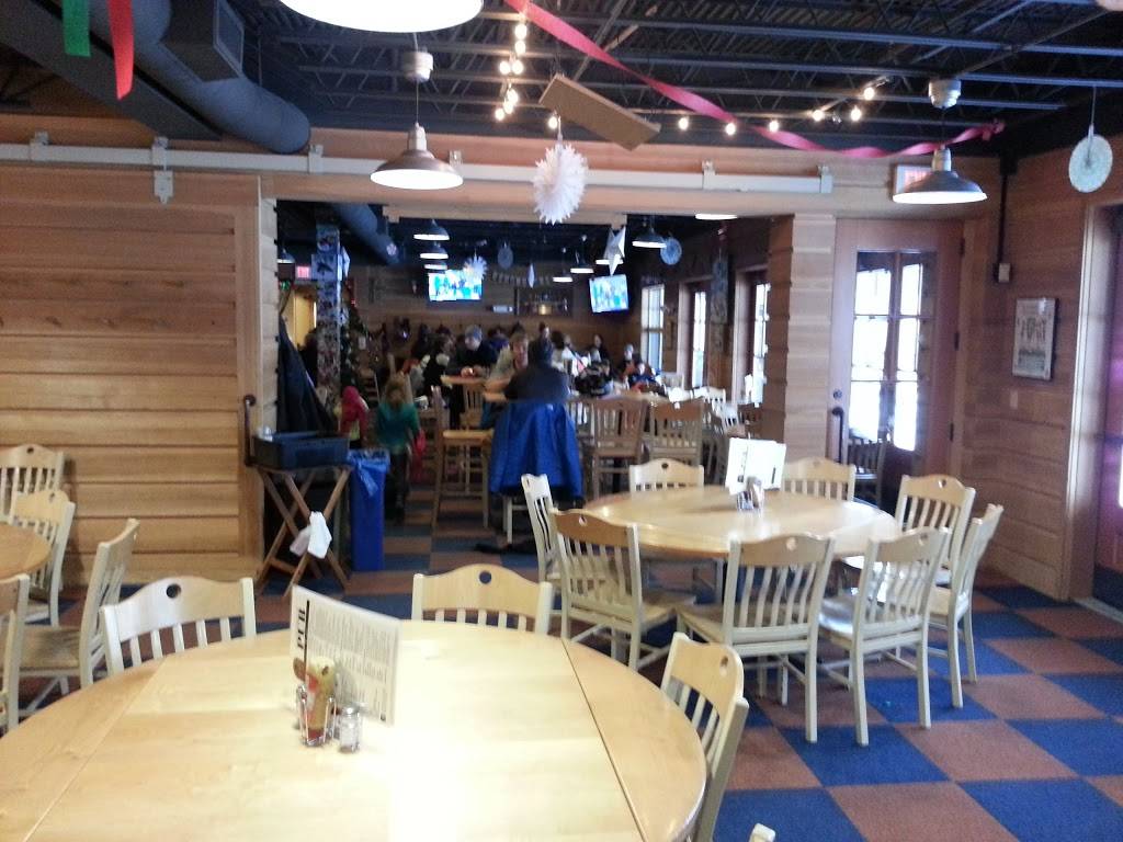 Castlerock Pub | restaurant | 66 Gate House Ln, Warren, VT 05674, USA | 8025836594 OR +1 802-583-6594