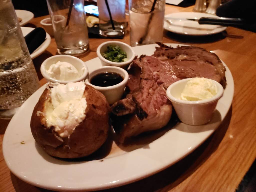 Carvers Steaks & Chops | restaurant | 1535 Miamisburg Centerville Rd, Dayton, OH 45459, USA | 9374337099 OR +1 937-433-7099