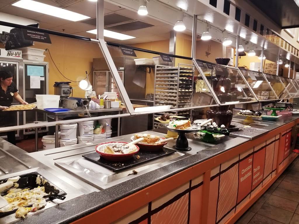 Golden Corral Buffet & Grill | meal takeaway | 1673 Arcadian Ave, Waukesha, WI 53186, USA | 2628961000 OR +1 262-896-1000