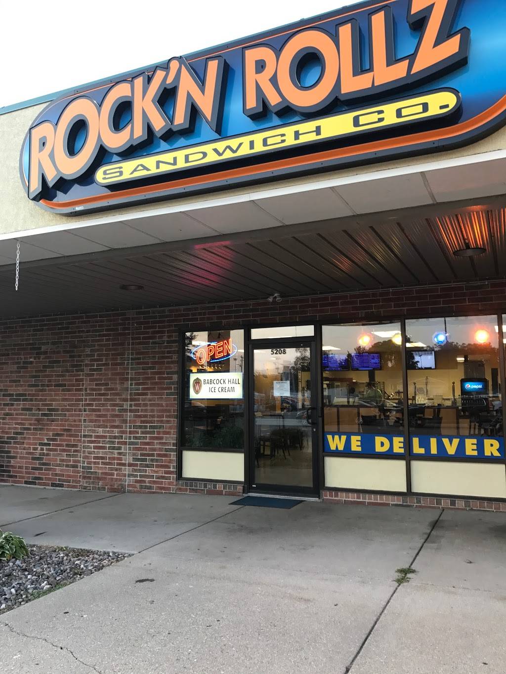 RockN Rollz Sandwich Co | restaurant | 5208 Farwell St, McFarland, WI 53558, USA | 6088383444 OR +1 608-838-3444