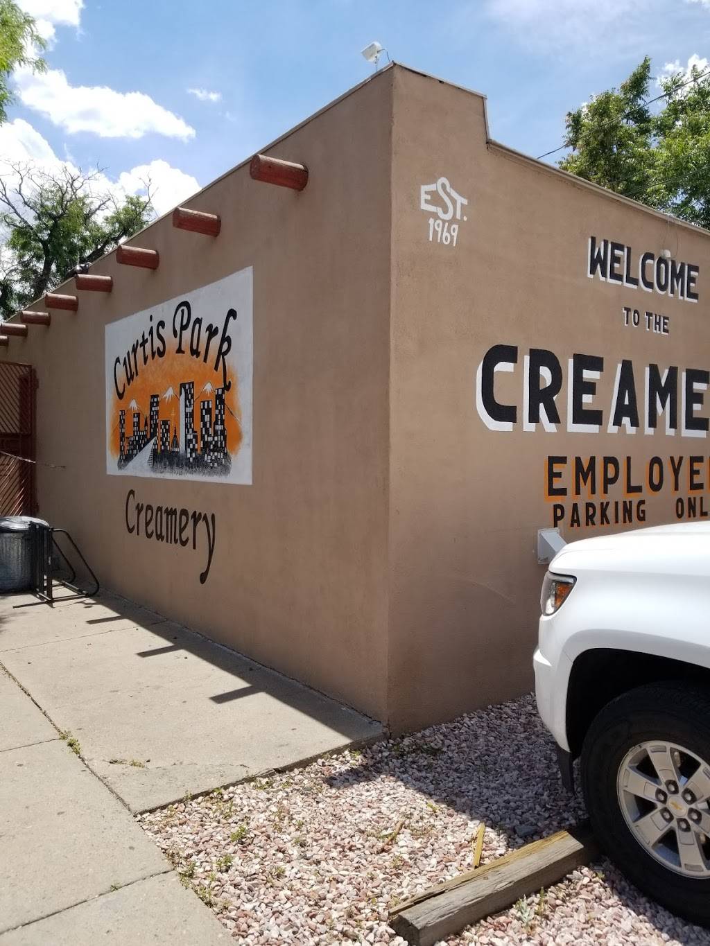 Curtis Park Creamery | restaurant | 908 30th St, Denver, CO 80205, USA | 3032952404 OR +1 303-295-2404