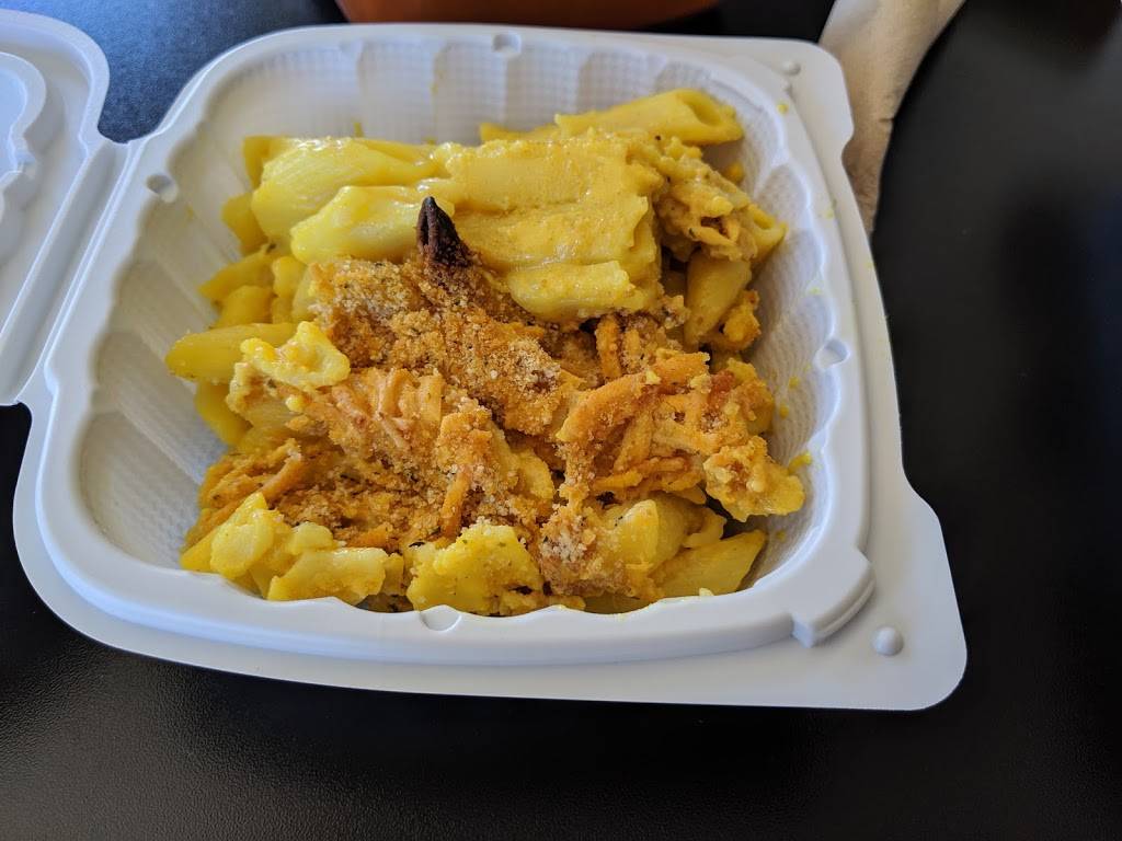 Oasis Vegan Veggie Parlor | restaurant | 340 Washington St, Dorchester, MA 02121, USA | 6172379033 OR +1 617-237-9033