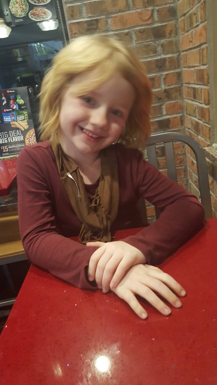 Pizza Hut | restaurant | 258 W US 6, Ligonier, IN 46767, USA | 2608943100 OR +1 260-894-3100