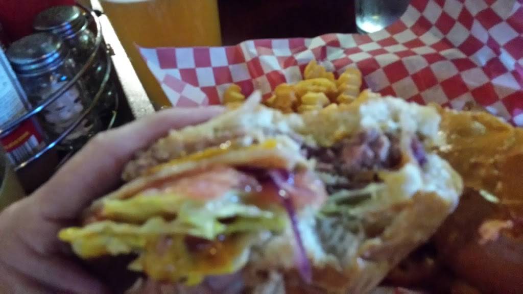 Yukon Tavern | restaurant | 5819 SE Milwaukie Ave, Portland, OR 97202, USA | 5032356352 OR +1 503-235-6352