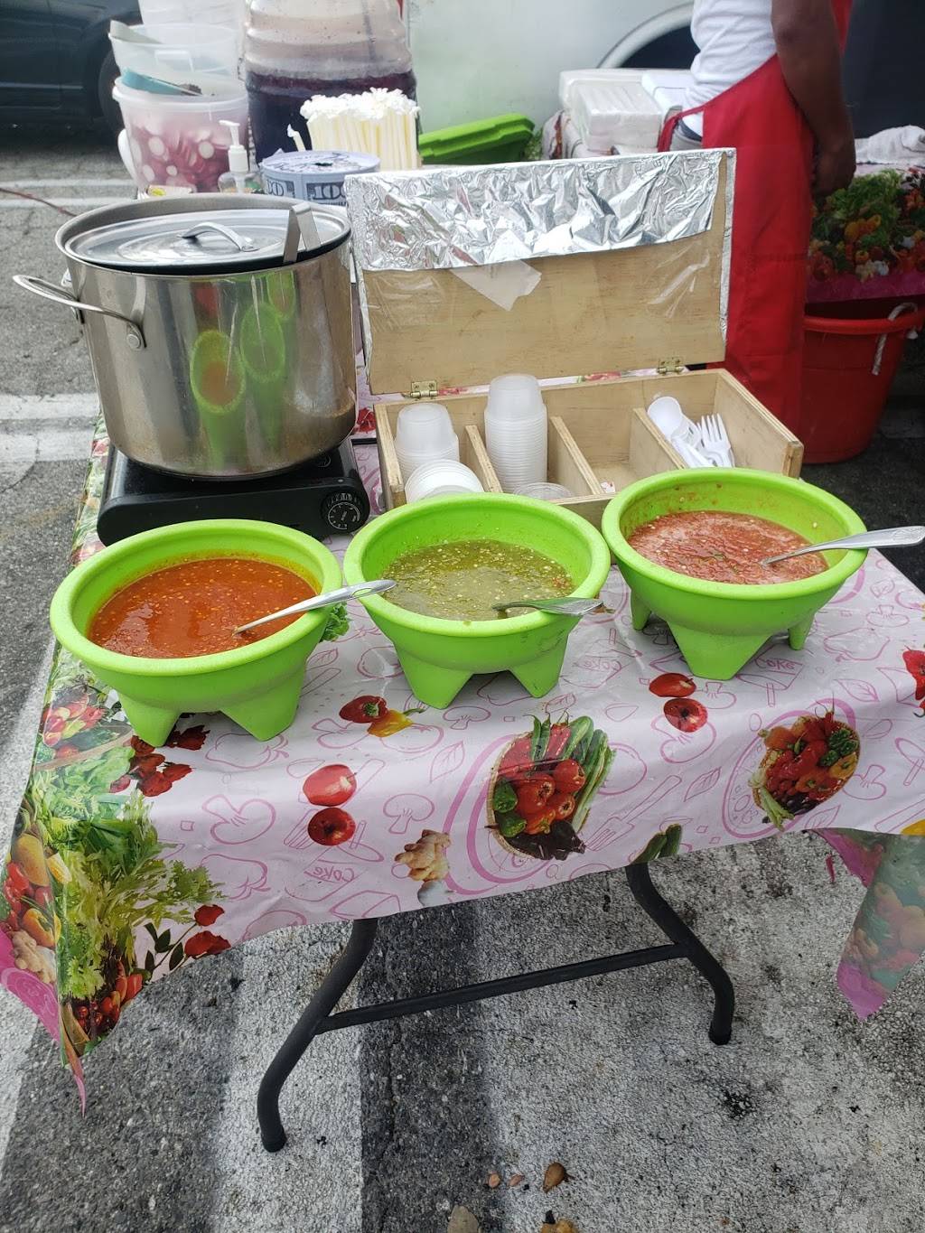 Tacos La Poblana Estilo Tijuana | restaurant | 1747 E Gage Ave, Los Angeles, CA 90001, USA | 3236674754 OR +1 323-667-4754